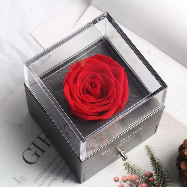 Trandafiri de lungă durată într-o cutie