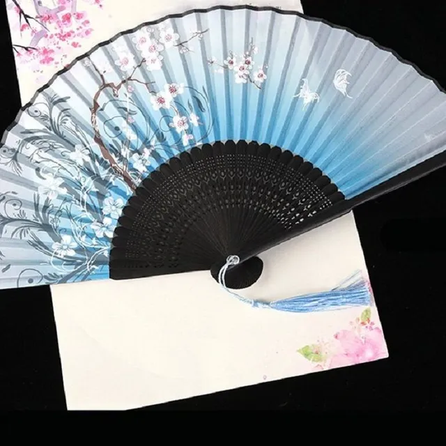 Japanese fan with floral motif