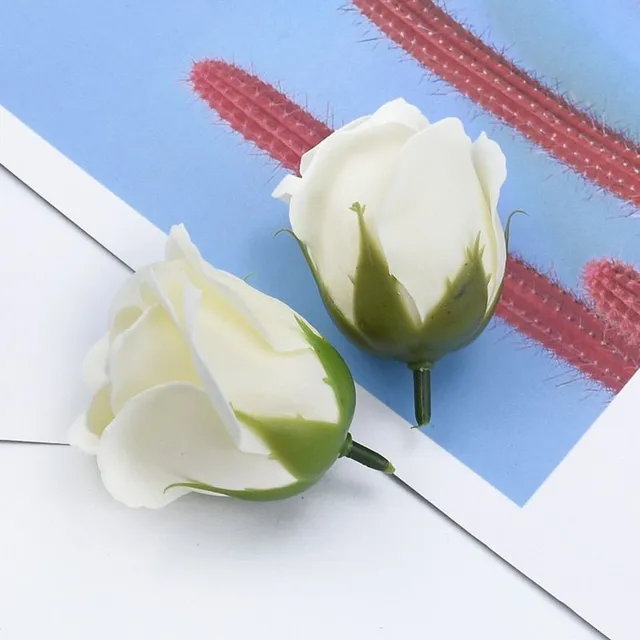 Pack of soaps in the shape of a rose