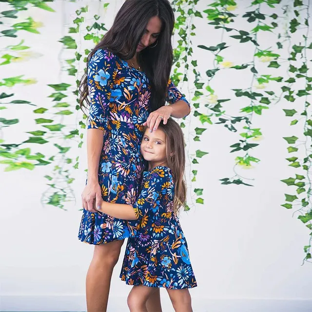 Floral dress for mother and daughter Demiana