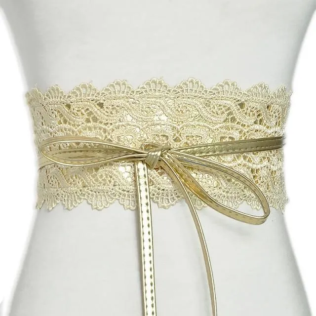 Ladies lace belt with bow gold
