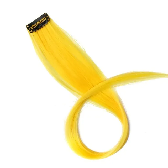 The spring of synthetic hair on the clip - different colors