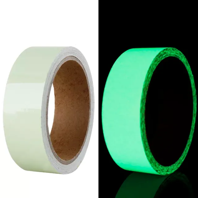 Self-adhesive shiny tape in the dark for home safety, decoration and warning