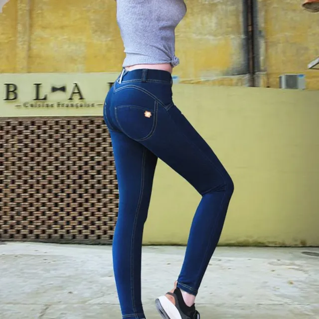 Dámské sexy push up jeans