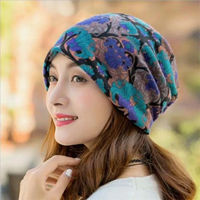 Kolorowy kapelusz dla kobiet