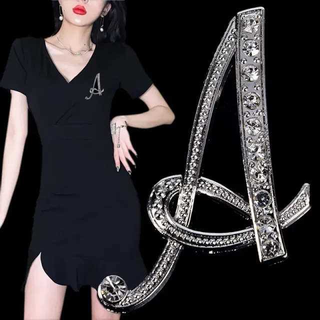 Luxurious women's brooch clip with English letter A-Z made of crystals and rhinestones