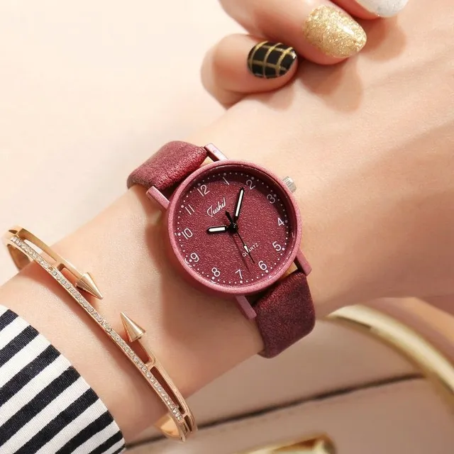 Montre stylée pour femme Kelly