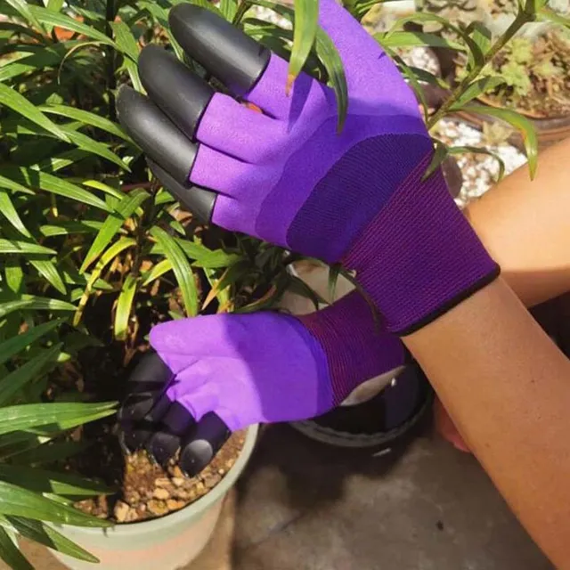 Garden gloves with plastic claws