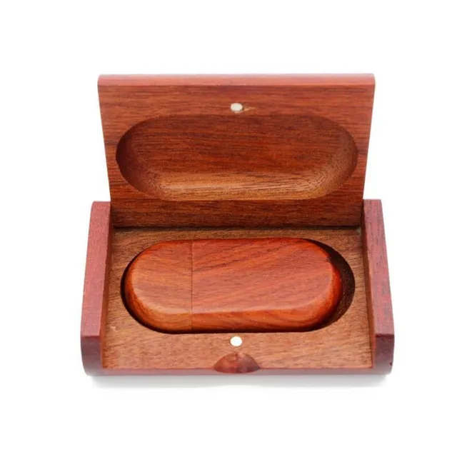 Stick USB din lemn într-o frumoasă cutie - mai multe variante