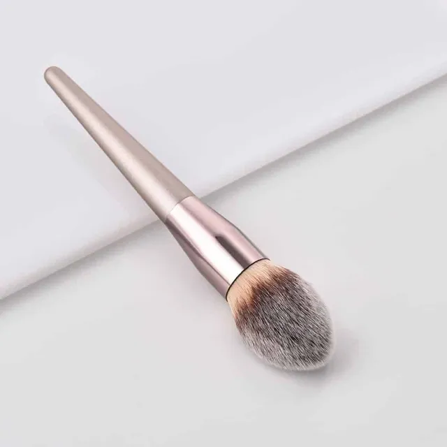 Quality brush makeup