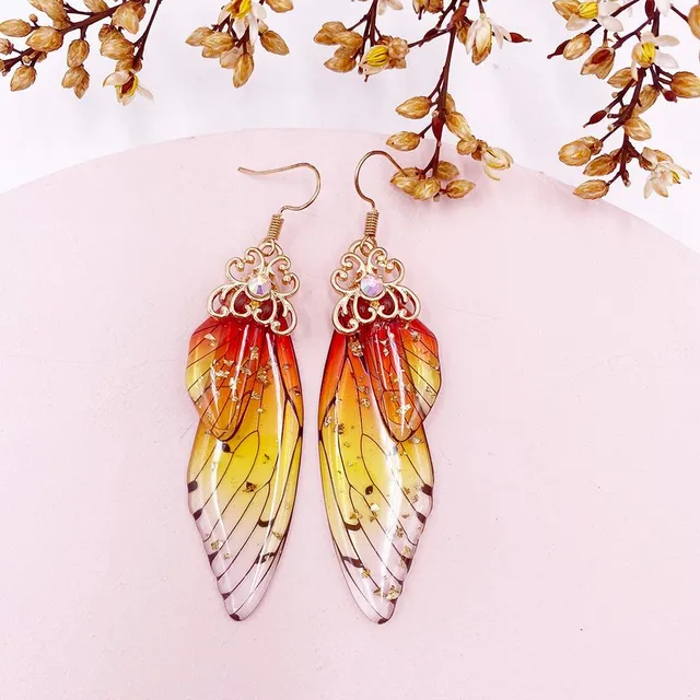 Earrings with fairy-tale wings