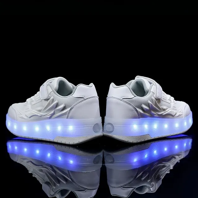 Baby roller shoes with LED backlight and dry zipper - ideal for fun and leisure