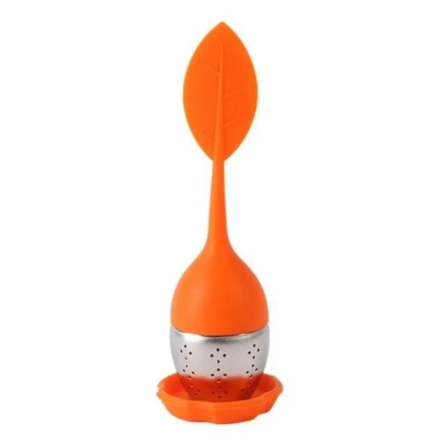 Tea strainer with base