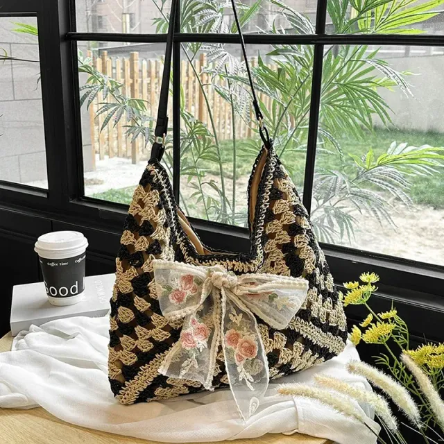 Women's straw bag with large capacity and lace bow for summer