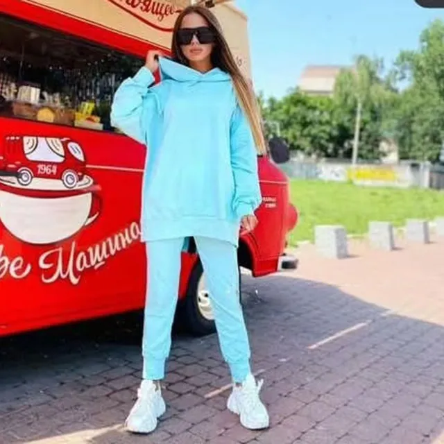 Functional tracksuit for women