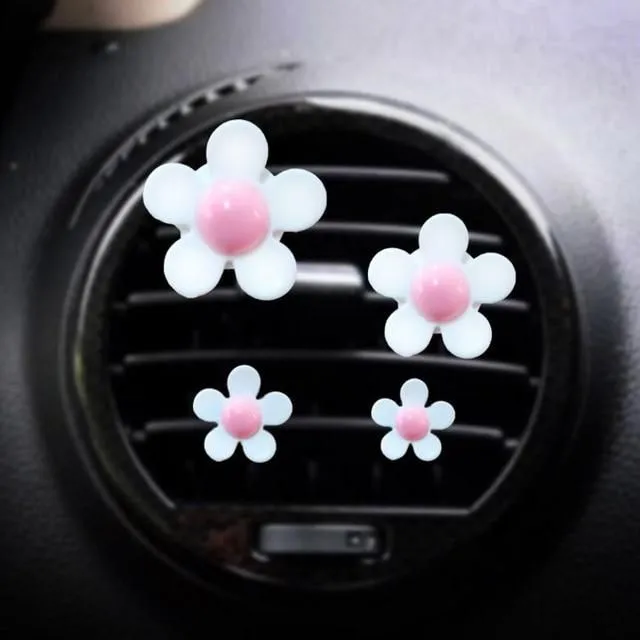 Odświeżacz samochodowy w kształcie kwiatów