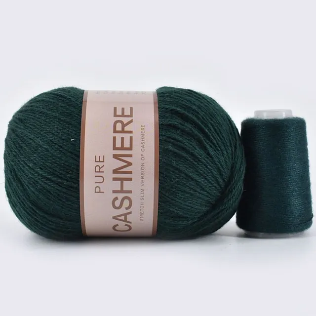 Beautiful 98% cashmere yarn for hand knitting and crochet - soft and suitable for machines - ball for scarves, sweaters and more