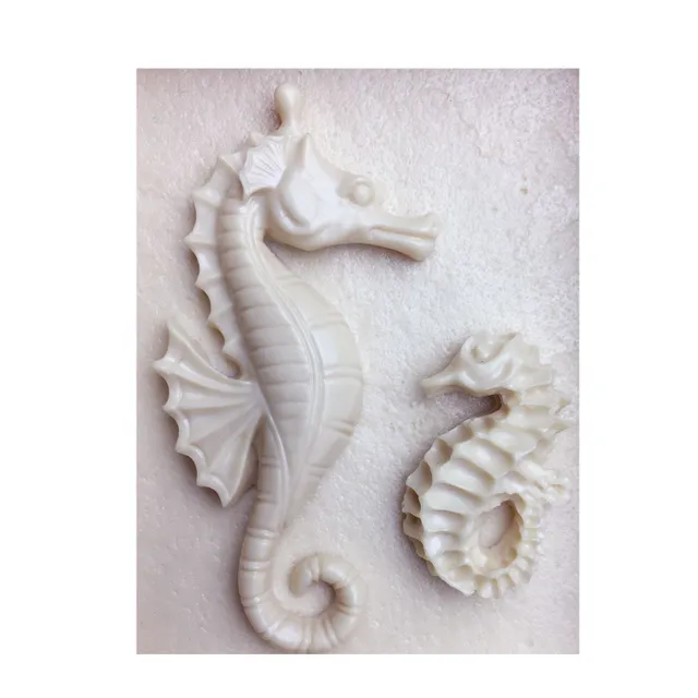 Silicone form of sea horse