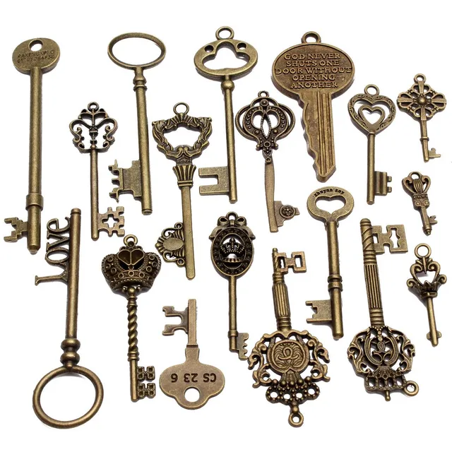 Sada starožitných bronzových kľúčov