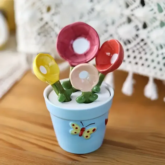 Cute set of ceramic measuring cups with motif butterfly and flower - ideal for baking, desserts & spices