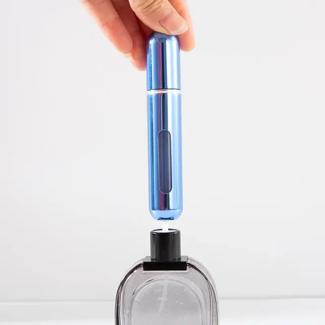 Practical portable mini bottle for perfume - indicator of quantity inside, more color variants