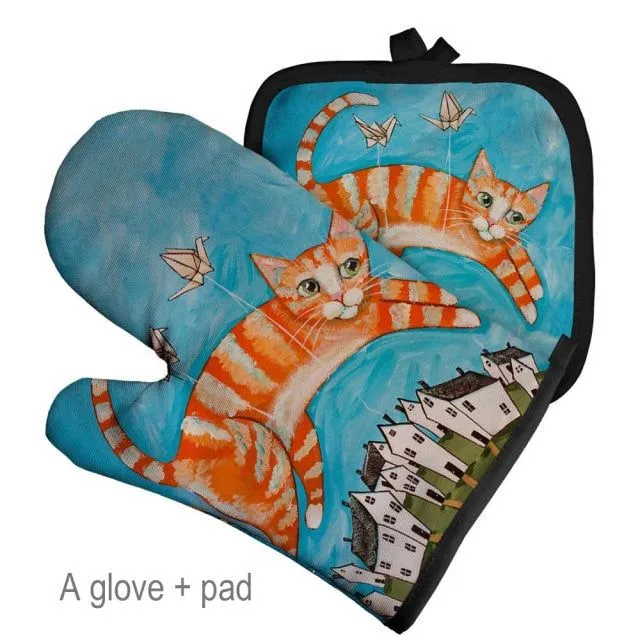 Silly Cats kitchen mitt set