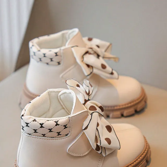 Children's fashionable autumn shoes with a bow for princesses - Proslip ankle boots with soft sole