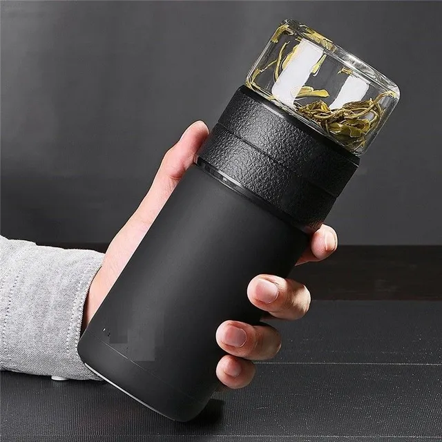 Travel bottle for tea with filter