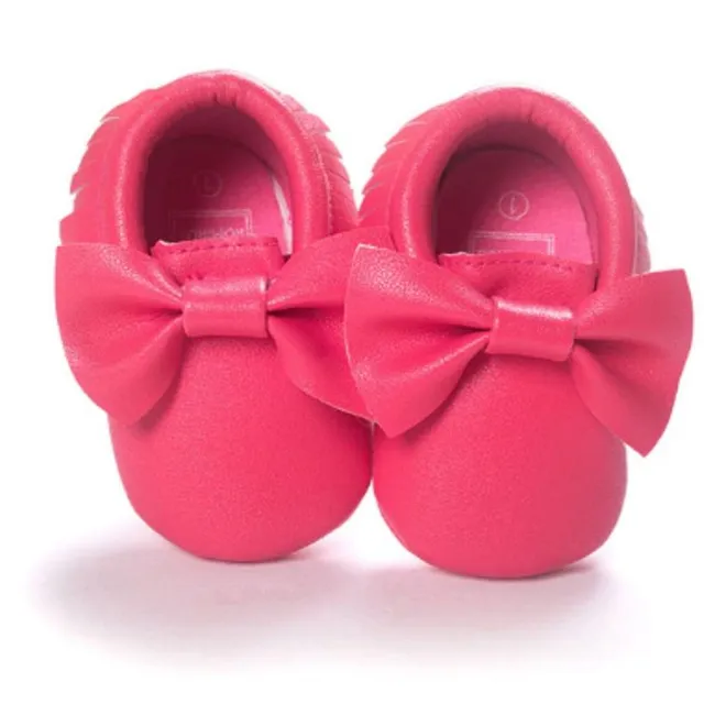 Papuci pentru fetițe cu fundiță