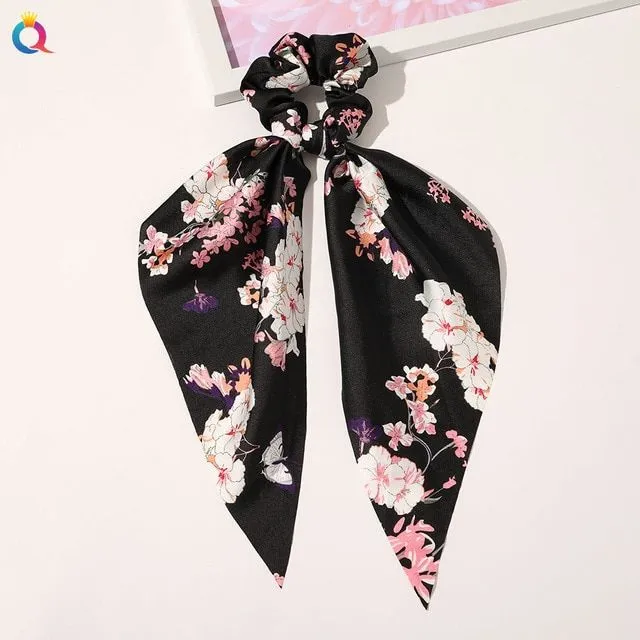 Accesoriu modern pentru păr 2 în 1 elastic/șal