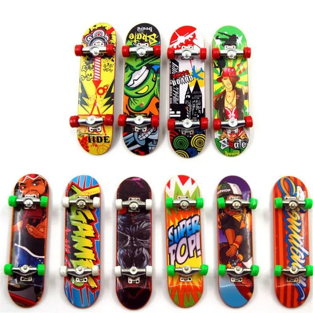 Mini skateboard stilat pentru fingerskating