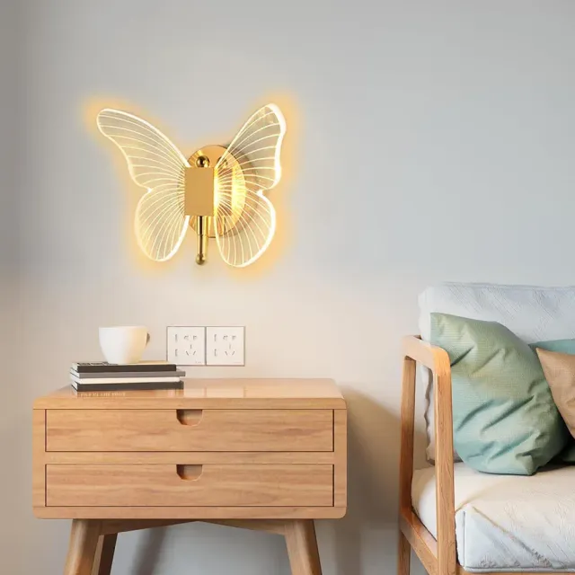 Nástenná LED lampa v tvare motýľa - moderná kovová a akrylová lampa s nastaviteľnou farebnou teplotou