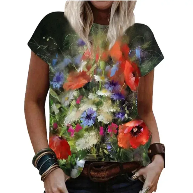 Short sleeve T-shirt with plant and flower print, O-neck and loose fit for women