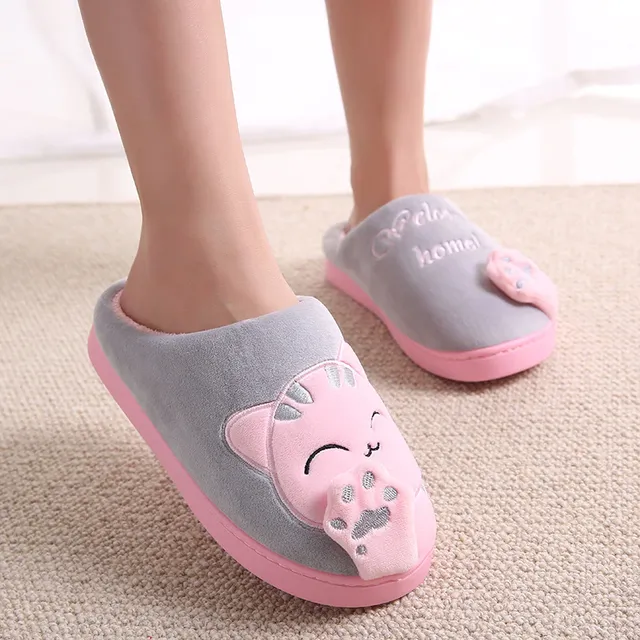 Chaussons d'intérieur pour femme avec un chat