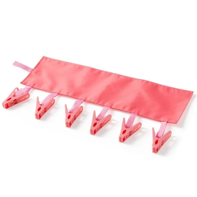 Drying cover with pegs