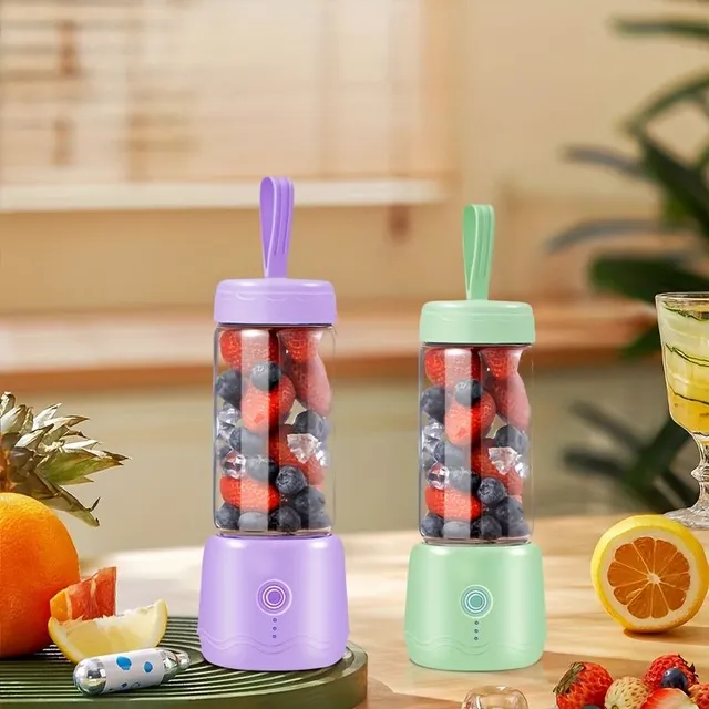 Practical and portable smoothie mixer and cocktails with USB charging