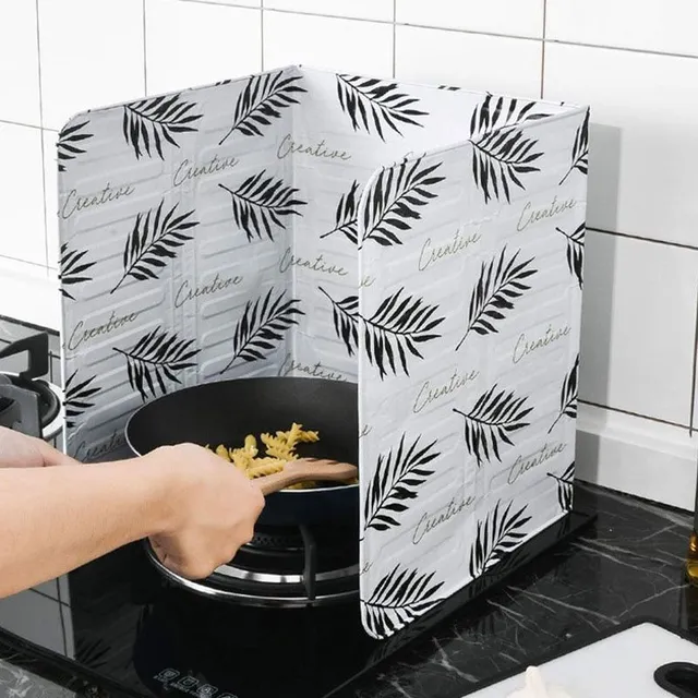 Aluminium protection against oil splashes and cooking