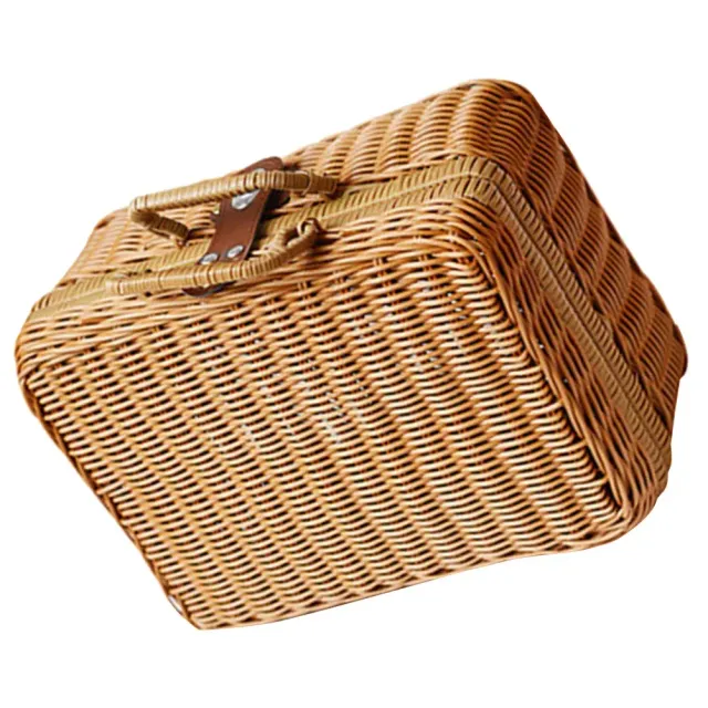 Decorative box with retro-style lid - 26.5 x 16 cm