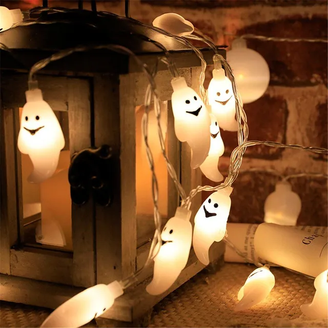 Light chain with motifs of pumpkins, ghosts, skeletons and bats with LED lights - Beautiful Halloween decoration for home