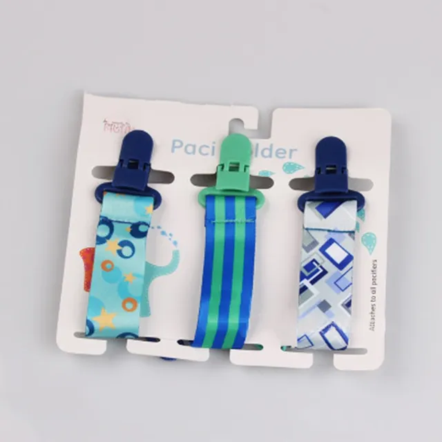Pacifier buckle with 3 clips to keep the pacifier clean and comfortable