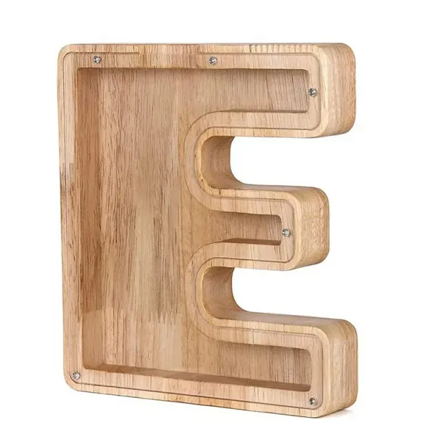 Cufăr design în formă de literă - întreaga alfabet, realizat din lemn