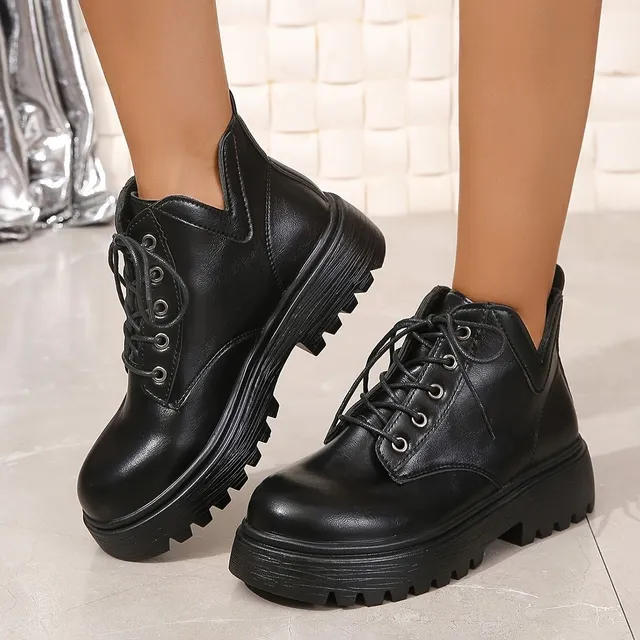 Women's ankle platforms for laced with round toe, british-style combat boots