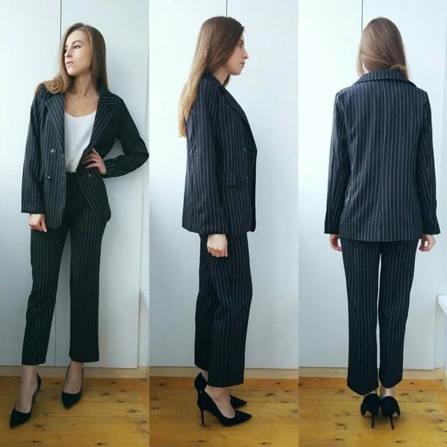 Costum feminin casual-formal elegant cu sacou și pantaloni