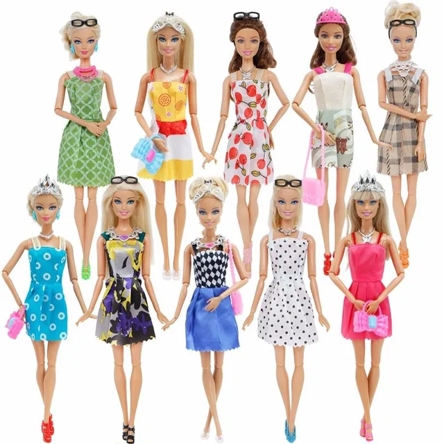 Sada šatů a doplňků pro panenky Barbie
