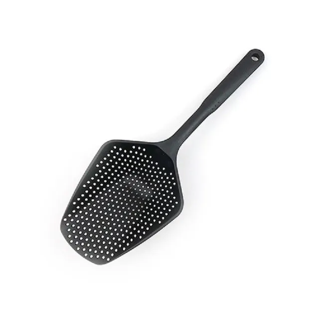 Kitchen ladle with holes J912