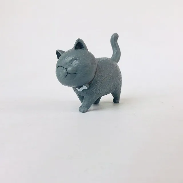 Cat's figurine