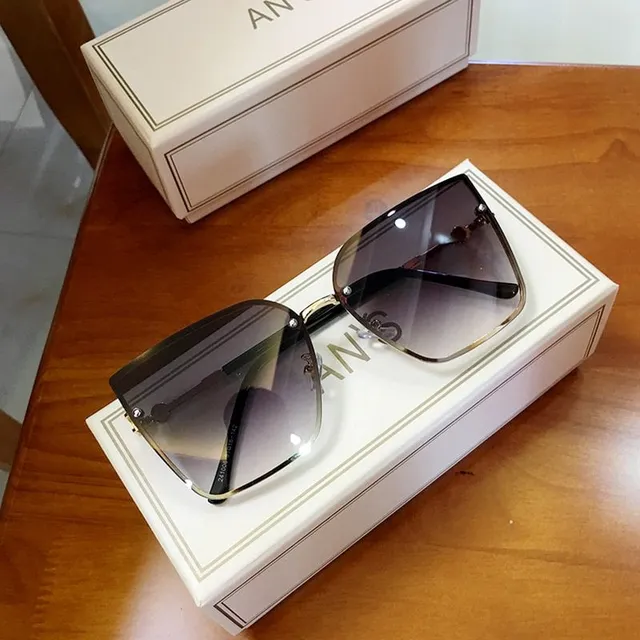 Luxusní dámské sluneční brýle