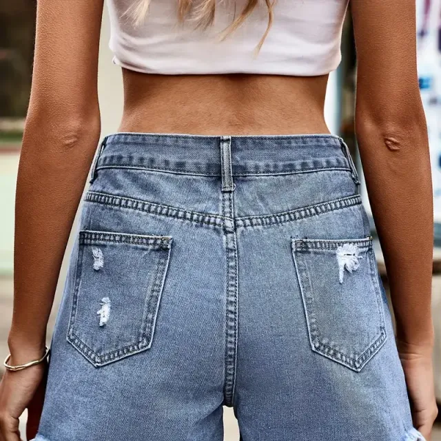 Ripped denim shorts Hem