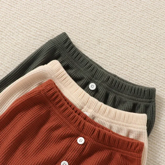 Štýlové detské šortky v rebrovanom pletenom oblečení s detailom gombíkov (3ks)