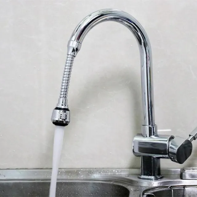 Flexible water tap pearlator